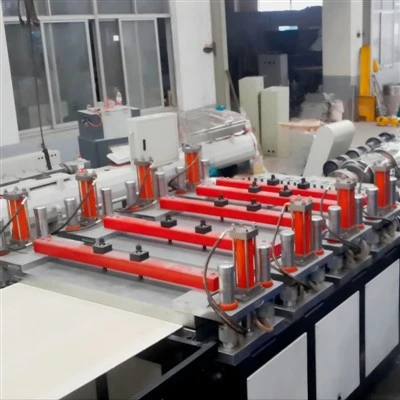 PVC WPC Board ya Foam Kubasisa Line ya masini